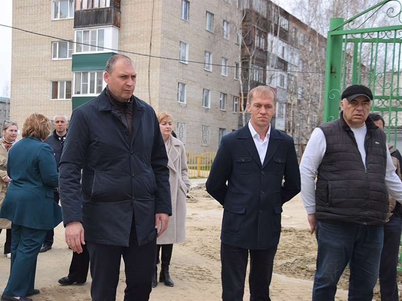 Ход ремонта школы №4 под пристальным контролем депутатов и общественности Ход ремонта школы №4 под пристальным контролем депутатов и общественности