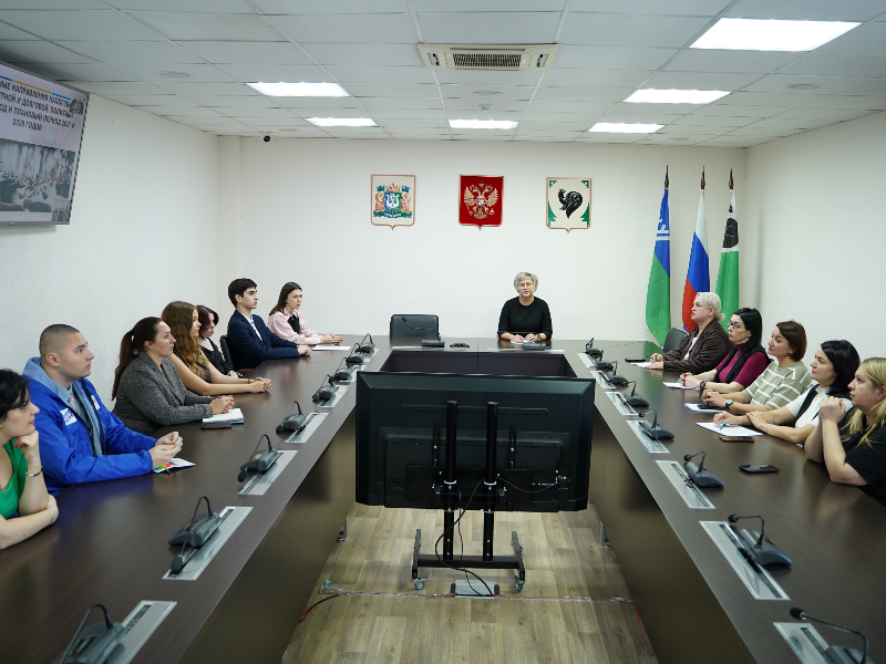 Молодая Гвардия Мегиона приняла участие в общественных обсуждениях проекта бюджетной политики Югры