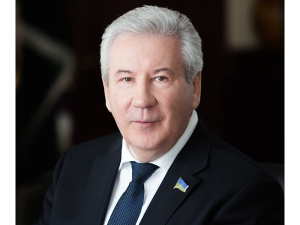 Председатель Думы Югры Борис Хохряков поздравил защитников Отечества с праздником