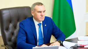 Губернатор Югры Руслан Кухарук поздравил соцработников с профессиональным праздником