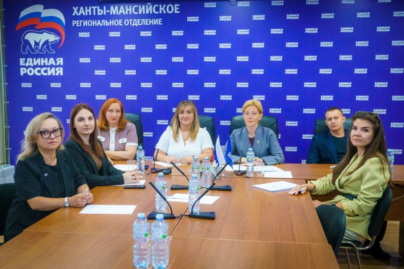 «Единая Россия» запускает школу поддержки для жён и матерей участников СВО