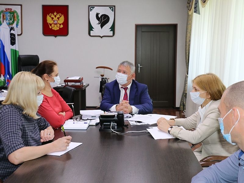 О ямах, сносе ветхого жилья и субботнике