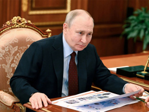 Владимир Путин поддержал идею югорчан о создании музея трудовых династий на ВДНХ в Москве