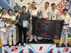 С 23 по 25 января в Нижневартовске состоялись окружные соревнования по рукопашному бою «Кубок Югры» среди юношей и девушек в возрастных категориях 12–13, 14–15, 16–17 лет, а также среди мужчин и женщин.