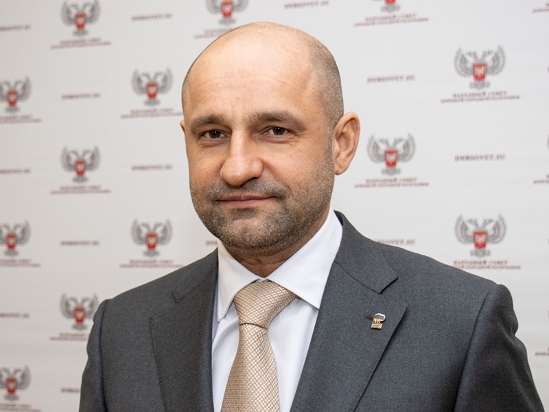 Дорогие жители Уральского федерального округа, уважаемые ветераны и труженики тыла!! Дорогие жители Уральского федерального округа, уважаемые ветераны и труженики тыла!!