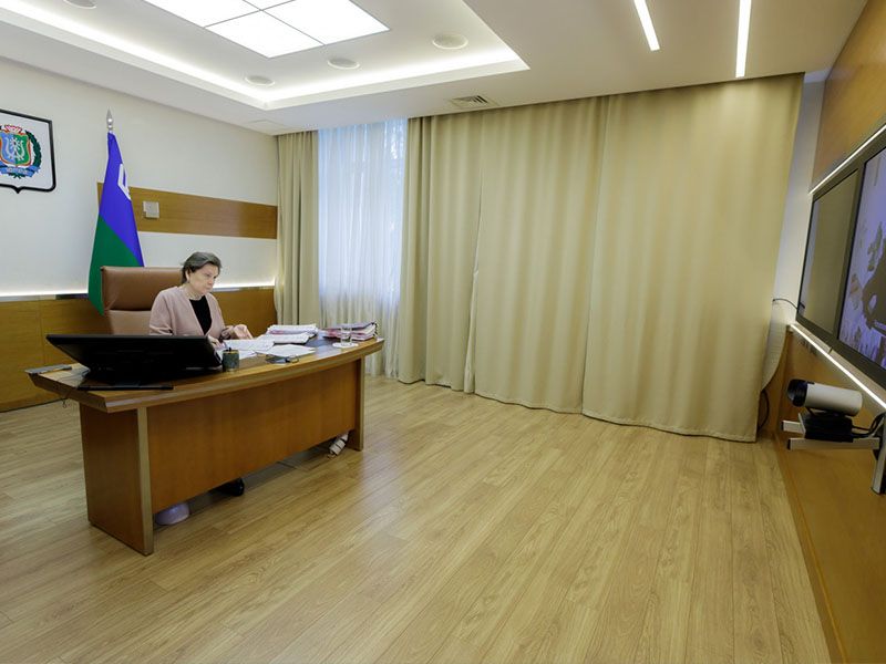 В Югре вдвое увеличили выплаты медикам, переехавшим работать в село