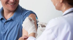 В Югре от ковида вакцинировались 60% жителей
