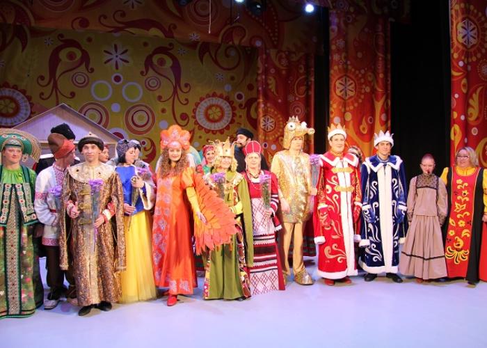 С премьерой, «Оптимисты»!