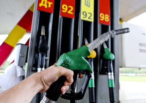 В Югре проверят заправки из-за роста цен на топливо