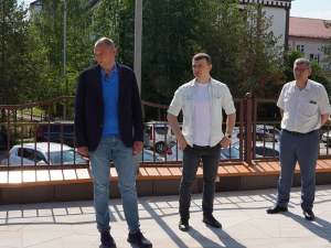Ремонт входной группы Дворца искусств, обустройство молодежного парка и территория для новой детской площадки