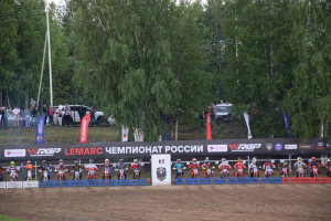 В Мегионе проходит Чемпионат России по мотокроссу 