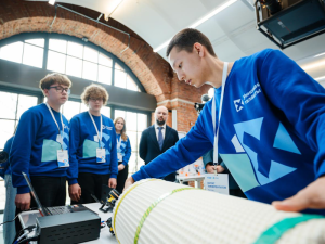 Школьники из Мегиона стали призерами и победителями турнира по точным наукам «Умножая таланты»