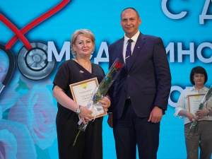 В знак благодарности за гуманный и милосердный труд