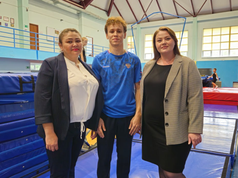 Алина Сафина: "Готовим профессионалов"