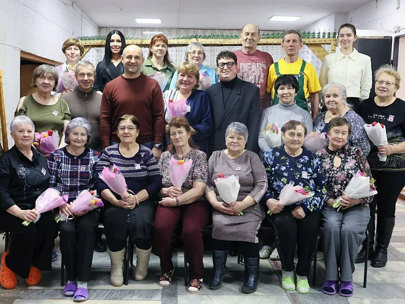 Поздравление полномочного представителя Президента России в Уральском федеральном округе Артёма Жоги с 8 марта