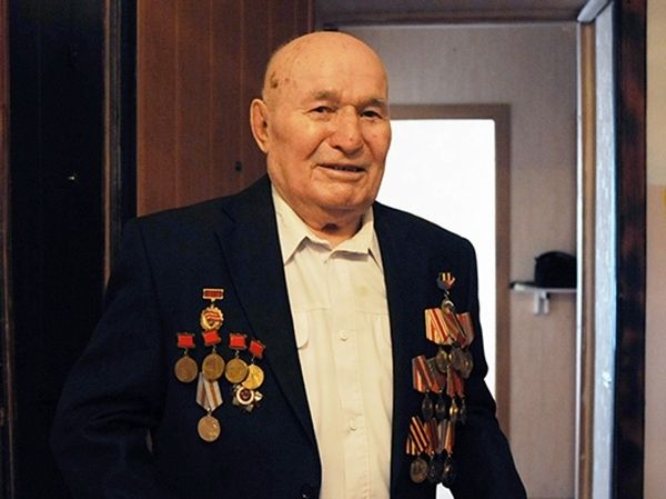 Государство закрепит в Конституции свою ответственность за патриотическое воспитание молодёжи