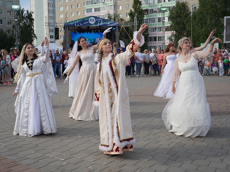 Большое шествие малого города