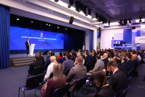 Владимир Якушев: «Единая Россия» готова помочь финалистам конкурса «Лидеры России. Политика» освоиться в партийном пространстве