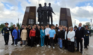 Молодая Гвардия Мегиона приняла участие в памятном мероприятии ко Дню памяти и скорби