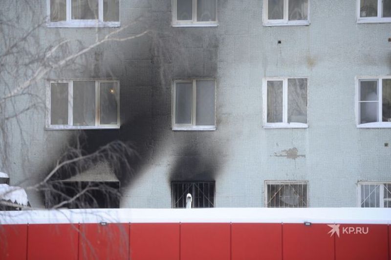 Как не погибнуть от дыма, когда горит квартира соседа: объясняют в МЧС   