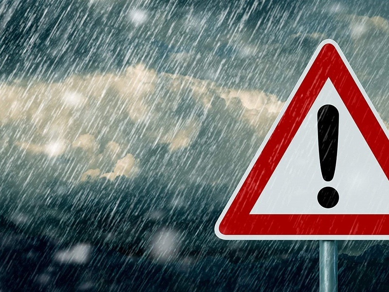 В ближайшие сутки в Югре сохранятся опасные погодные явления