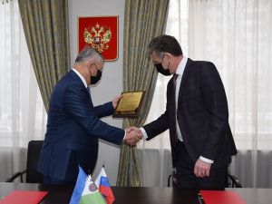 Подписано соглашение о сотрудничестве между администрацией Мегиона и ПТКФ «Купец и К»