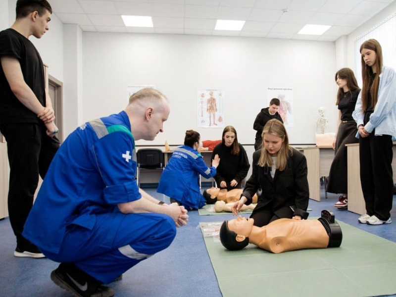 Югра выполнила рекомендации Минздрава по обучению первой помощи