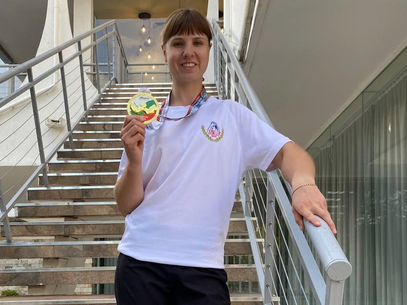 Алина Солнцева - семикратная чемпионка мира по армрестлингу
