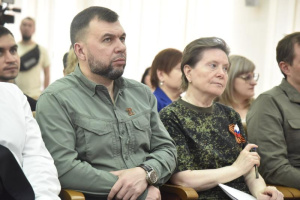 Губернатор Комарова посетила ДНР с рабочим визитом