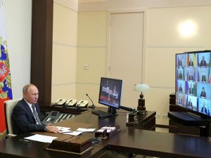 Губернатор Югры Наталья Комарова приняла участие во встрече с президентом РФ Владимиром Путиным