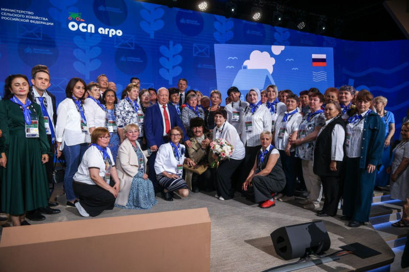 «Единая Россия» назвала имена лучших почтальонов страны «Единая Россия» назвала имена лучших почтальонов страны