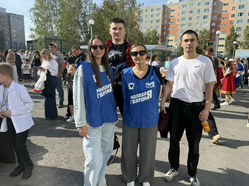 Осень в школе № 4: благотворительная ярмарка