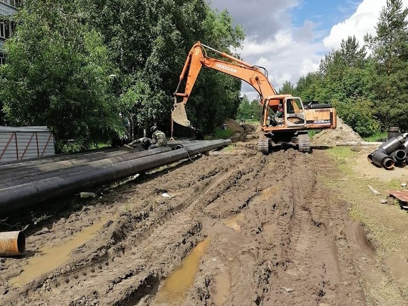 Вниманию водителей! Проезд в 6 микрорайон в районе бани перекрыт