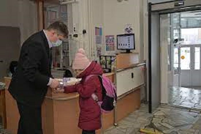 В Югре утвержден регламент о пропускном режиме в образовательных учреждениях