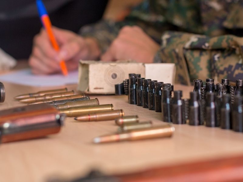 Отдел общественной безопасности администрации города Мегиона разъясняет порядок добровольной сдачи незаконно хранящегося оружия